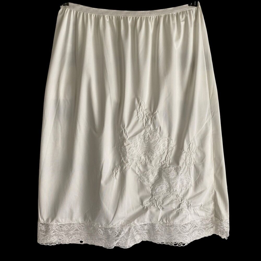 Vintage Half Slip Womens Large White Nylon Appliques and Lace Length 23"